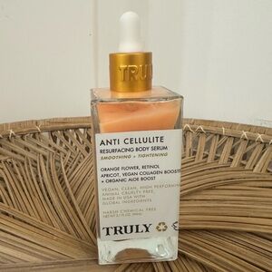 New truly Cellulite resurfacing body serum 3.1 fl oz